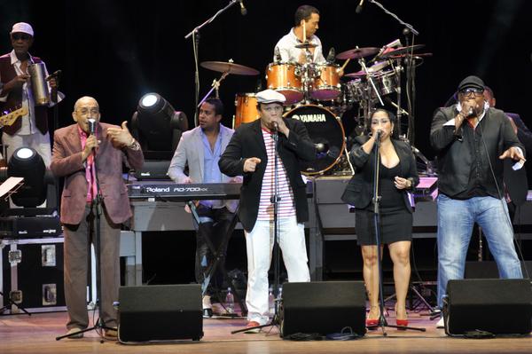 Juan Formell y Los Van Van Juan Formell y Los Van Van