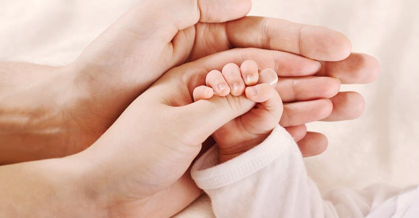 Manos de mamá, papá y nené Manos de mamá, papá y nené