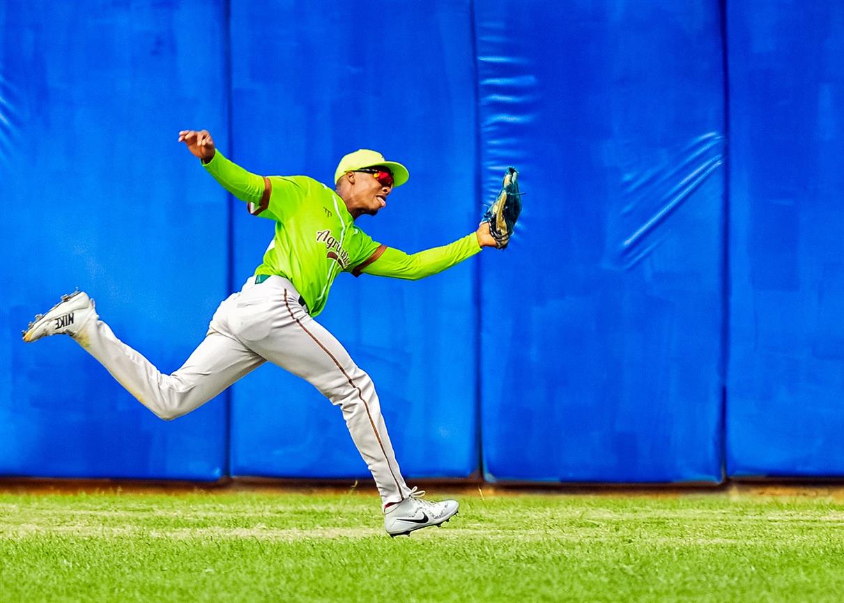 Yuniesky Larduet, la figura ante Centrales Yuniesky Larduet, la figura ante Centrales