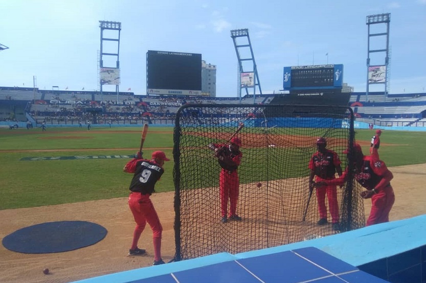 Calentamiento de José Luis Gutiérrez Calentamiento de José Luis Gutiérrez