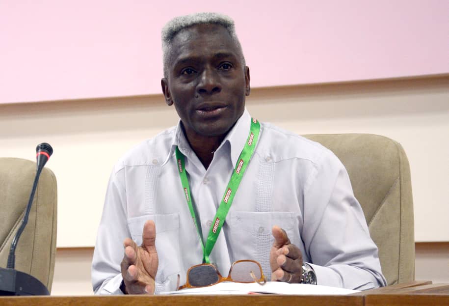 Faustino Covarrubias Globalizacion y probleas del desarrollo Faustino Covarrubias Globalizacion y probleas del desarrollo