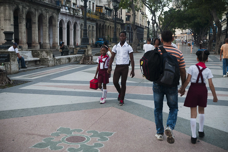 Estudiantes cubanos Estudiantes cubanos
