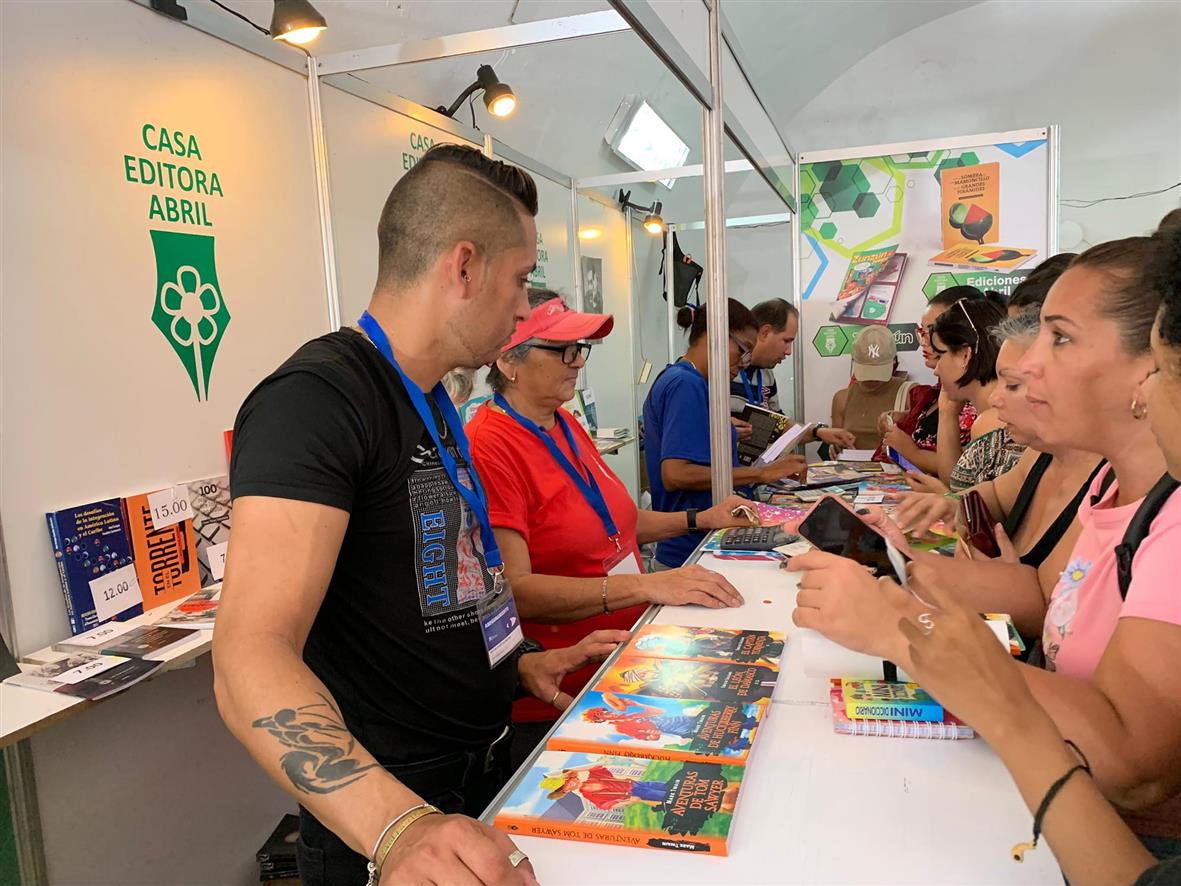 32 edción de la Feria Internacional del Libro de La Habana 32 edción de la Feria Internacional del Libro de La Habana