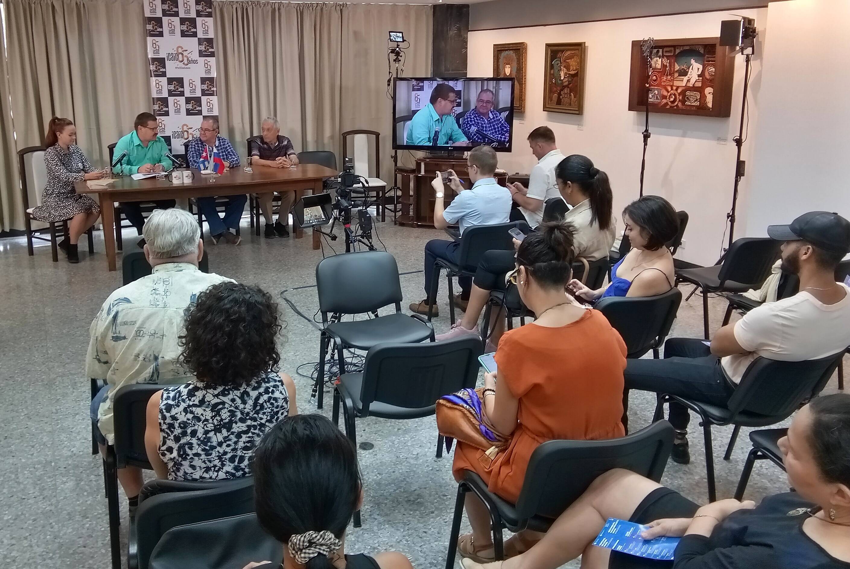 Cine ruso-conferencia