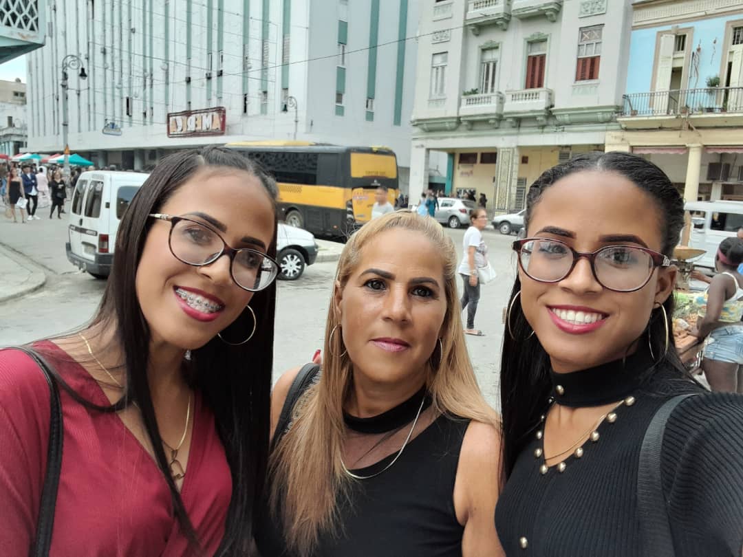 Familias del Centro de Información para la Prensa Familias del Centro de Información para la Prensa