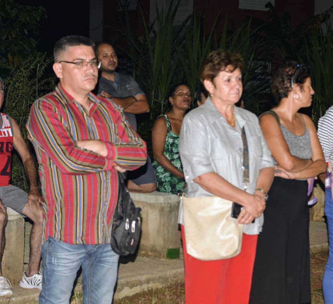 Un ejercicio de participación y democracia popular son las reuniones de rendición de cuentas del delegado ante los electores Un ejercicio de participación y democracia popular son las reuniones de rendición de cuentas del delegado ante los electores