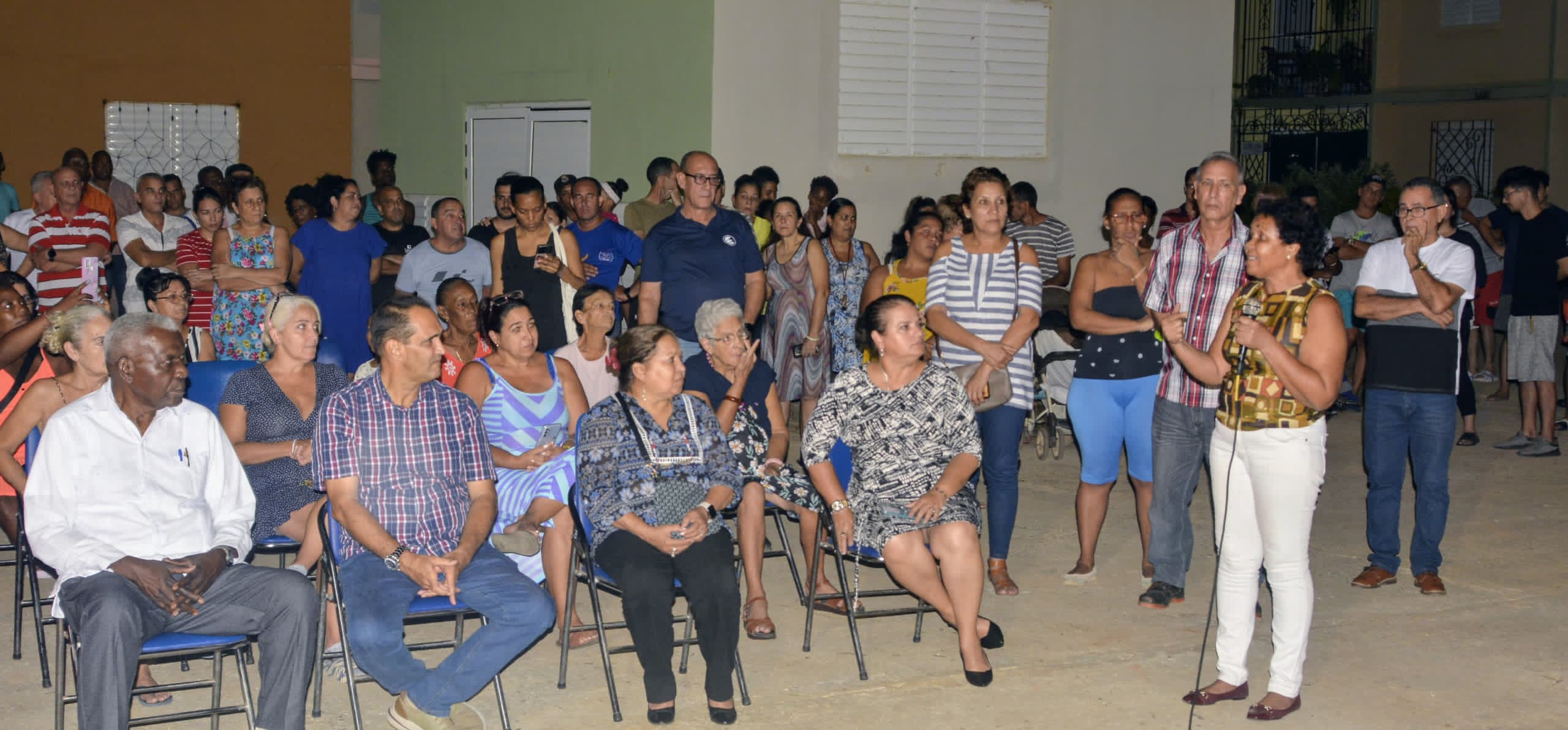 Un ejercicio de participación y democracia popular son las reuniones de rendición de cuentas del delegado ante los electores Un ejercicio de participación y democracia popular son las reuniones de rendición de cuentas del delegado ante los electores