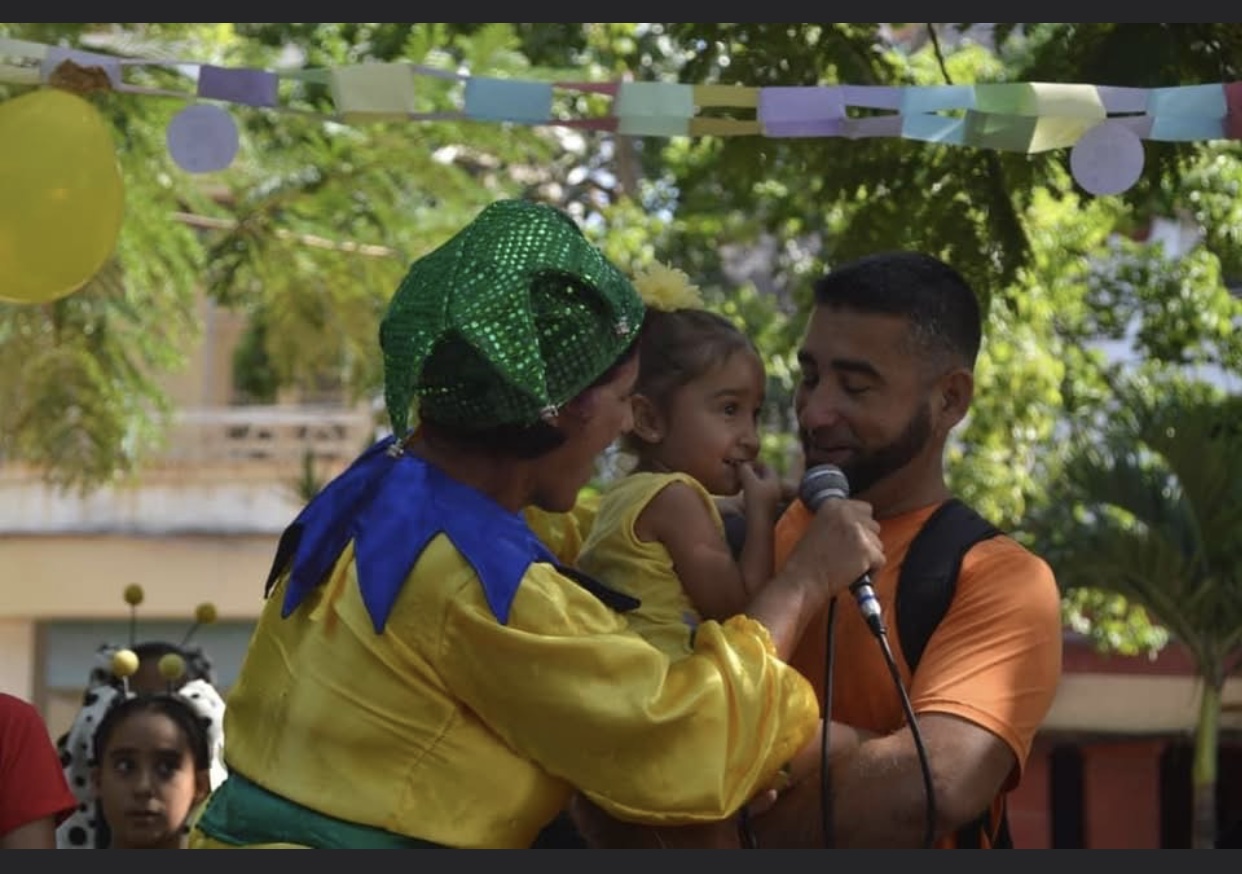 DONAmor: Un puente hacia la esperanza DONAmor: Un puente hacia la esperanza