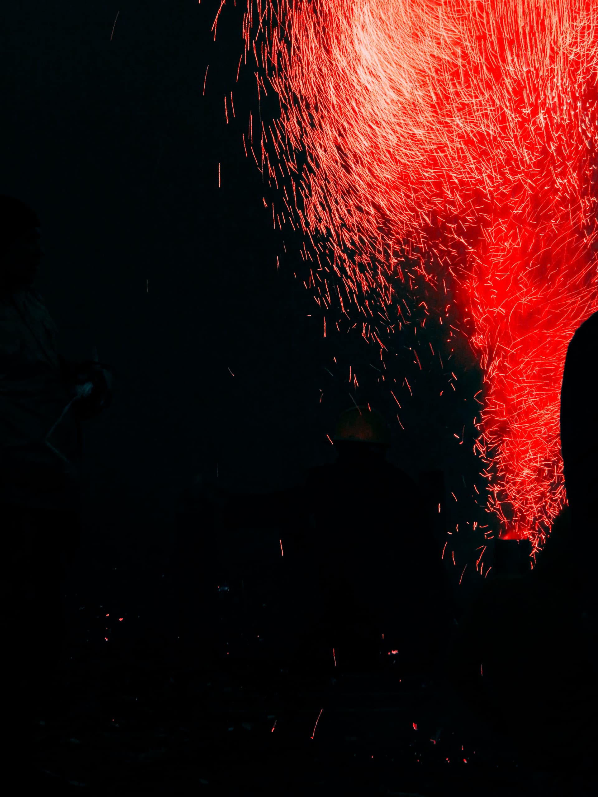 Luces, música y fuegos artificiales entre Lis barrios El Carmen y San Salvador Luces, música y fuegos artificiales entre Lis barrios El Carmen y San Salvador