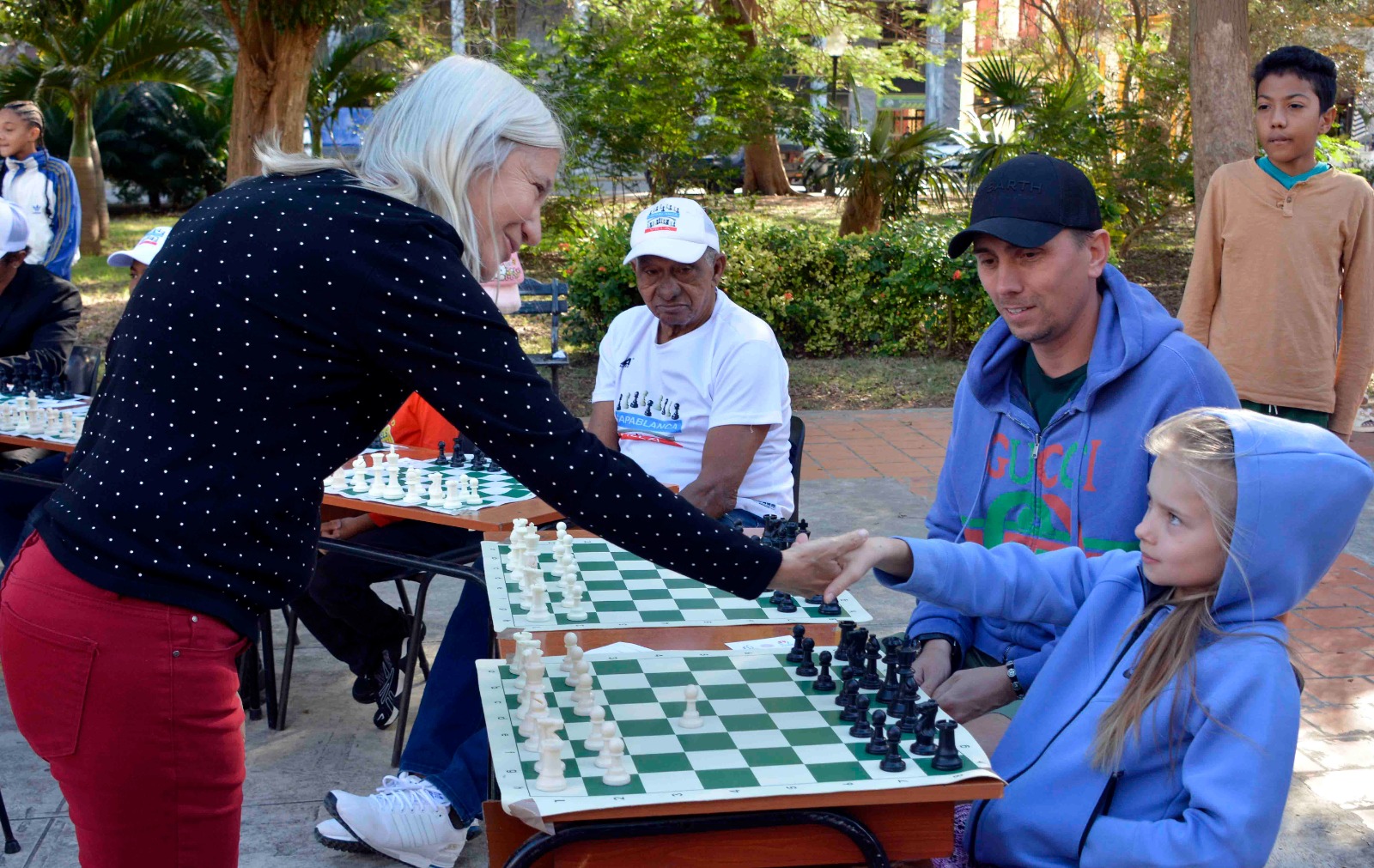 Con el lanzamiento de las tomas deportivas Siempre Joven, el sistema deportivo cubano recibe el 2025 con un renovado espíritu. Con el lanzamiento de las tomas deportivas Siempre Joven, el sistema deportivo cubano recibe el 2025 con un renovado espíritu.