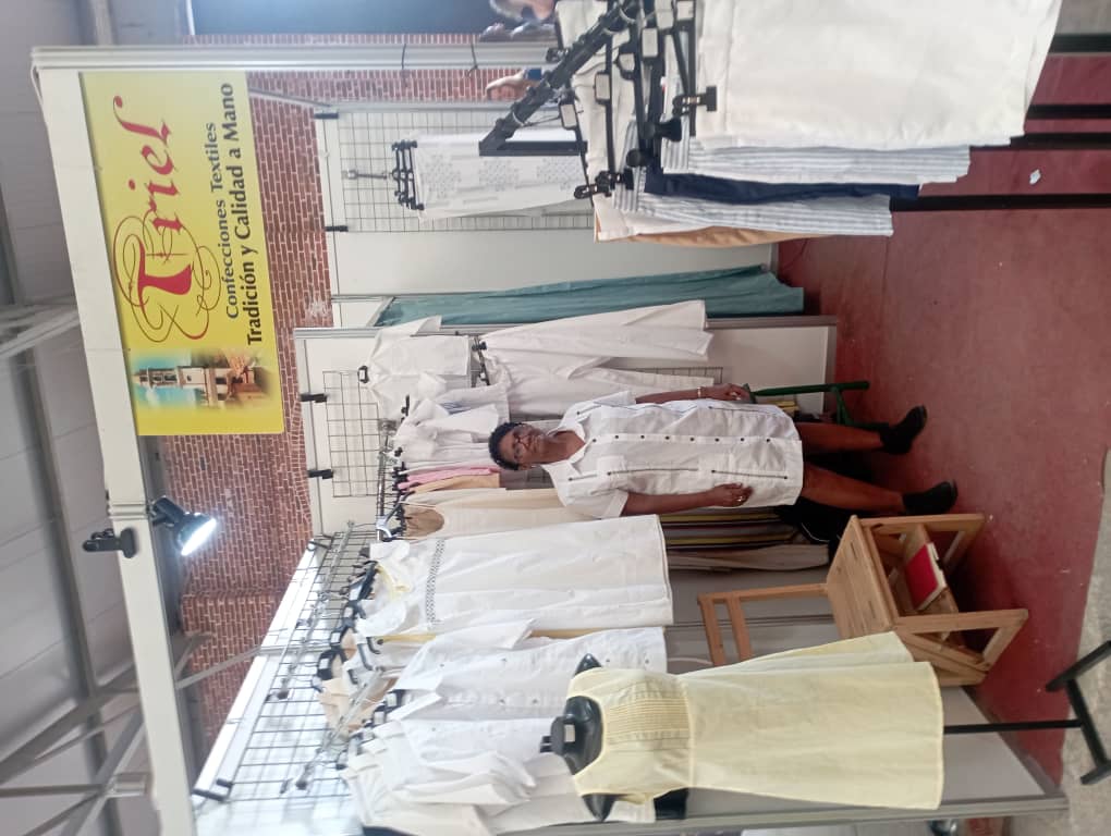 En Línea con la Moda En Línea con la Moda