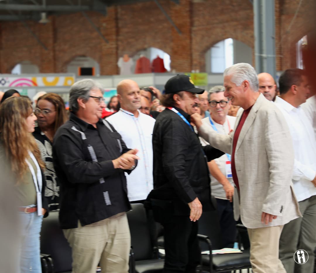 Diaz Canel y Ramonet en Festival Granma-Rebelde