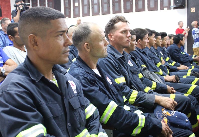 Los eléctricos espirituanos vuelven a brindar solidaridad y marchan hacia la zona oriental de Cuba, con grandes afectaciones tras el paso del huracán Melissa