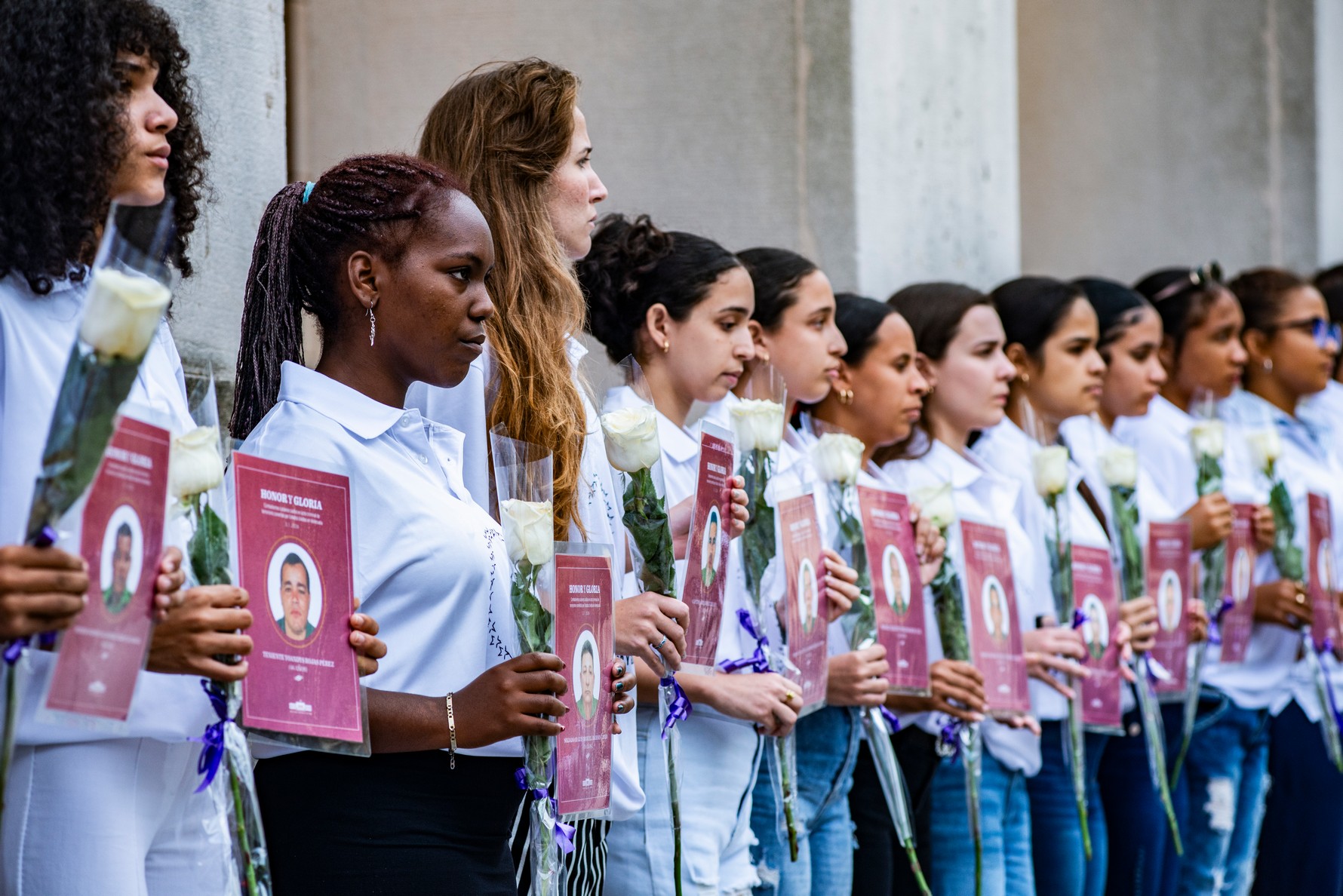 El Alma Mater extiende sus brazos esta vez para denunciar la barbarie