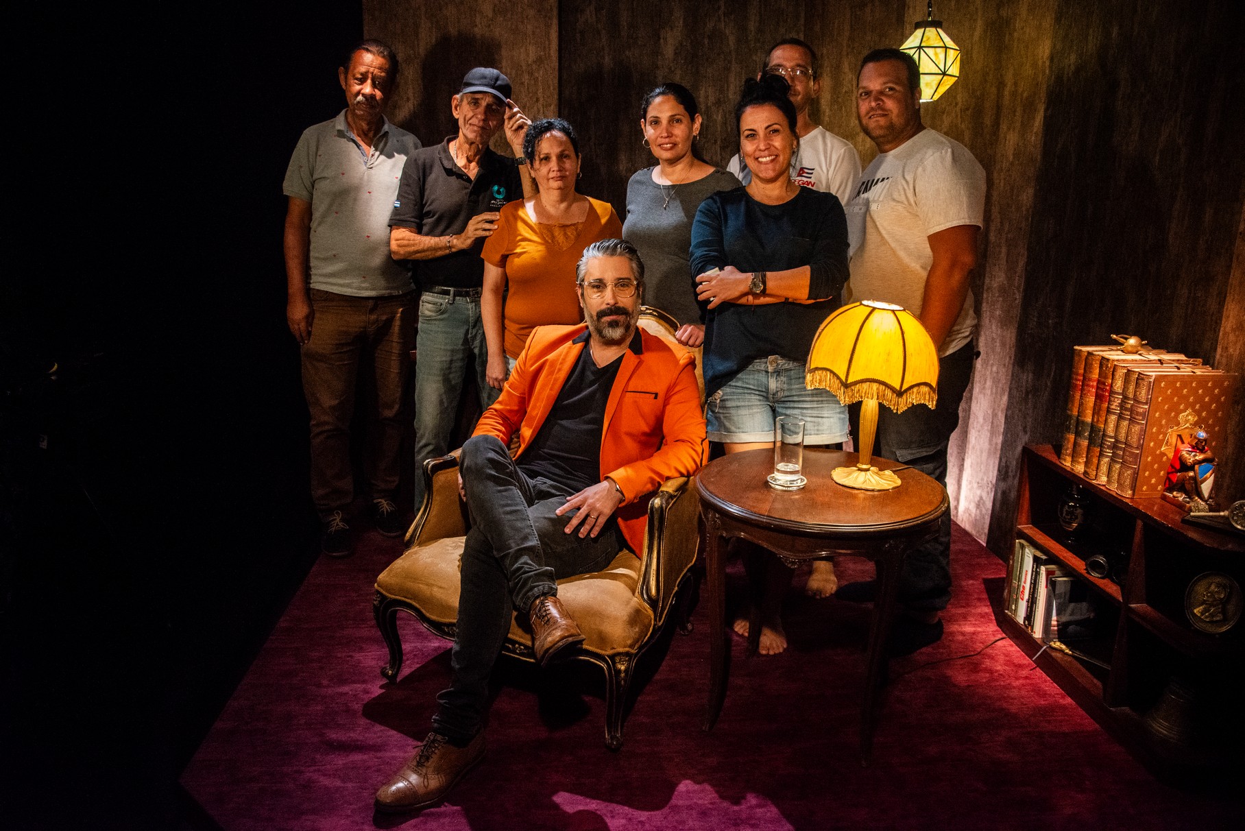 Desde adentro, la Historia Desde adentro, la Historia